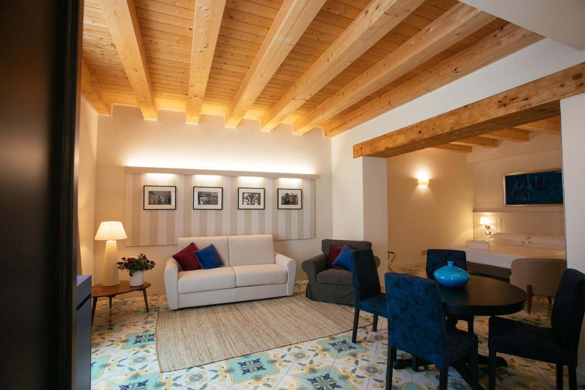 Camera Familiare con Balcone